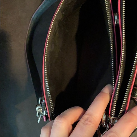 Coach purse - Picture 4 of 7